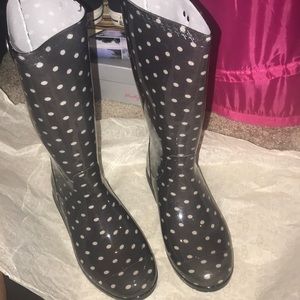 Ugg Rainboots